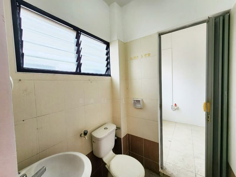 2-storey Terraced House for Sale in Taman Bertuah (Ipoh) - Sam Lam - Bathroom - PropertyGuru.com.my