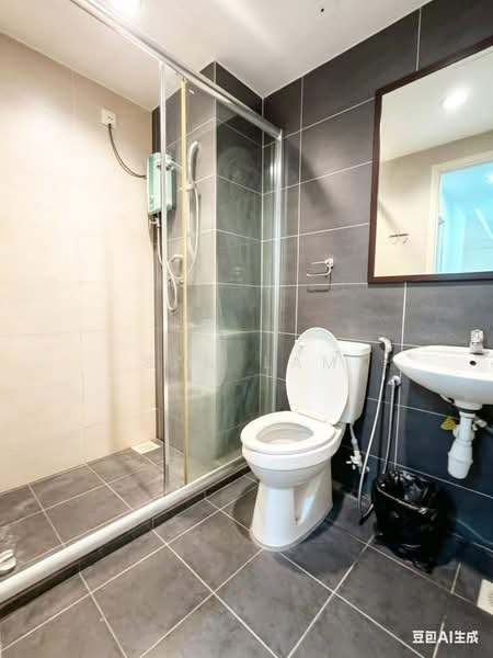 Kondominium untuk Dijual di Kinta Riverfront Hotel & Suites - Sam Lam - Bathroom - PropertyGuru.com.my