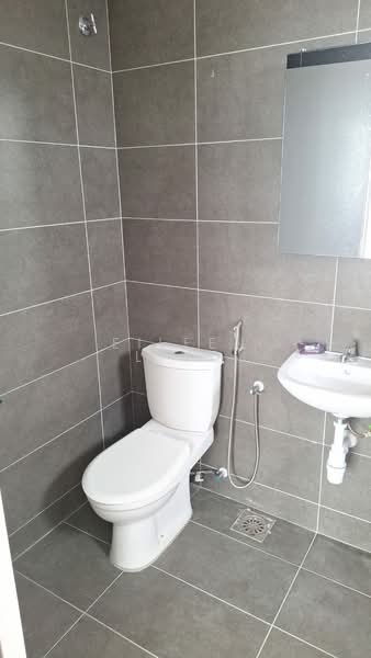 Servis Apartment untuk Disewa di Midas @ Seri Alam - Eileen Ling - Bathroom - PropertyGuru.com.my