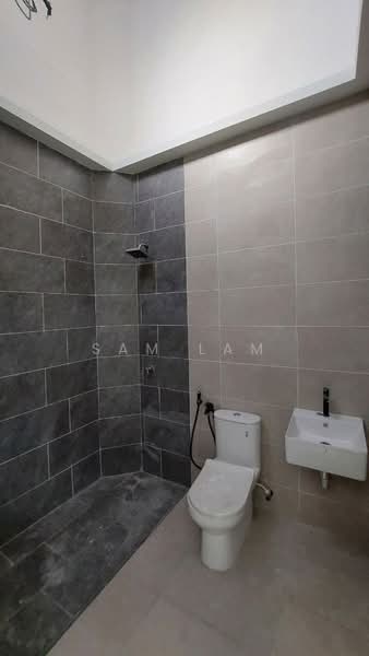 Terraced House for Sale in Ipoh (Perak) - Sam Lam - Bathroom - PropertyGuru.com.my