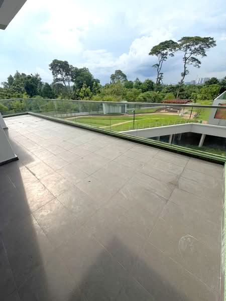 Pangsapuri untuk Disewa di Molek Pine 4 - Victor Lee - Balcony - PropertyGuru.com.my