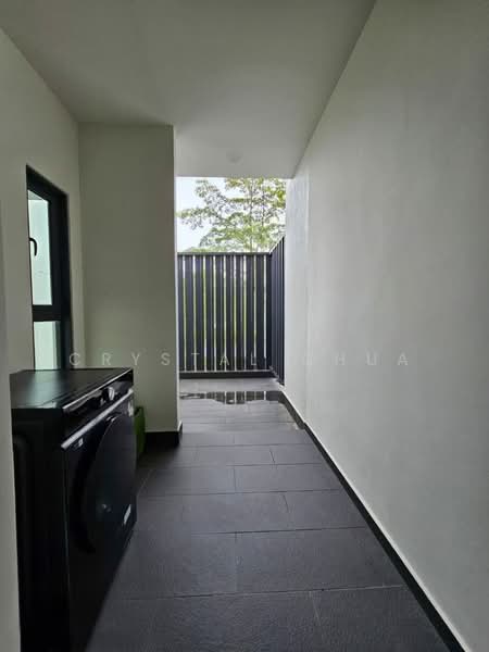 Rumah Teres untuk Dijual di Desa Parkcity (Kuala Lumpur) - Crystal Chua - Laundry yard - PropertyGuru.com.my