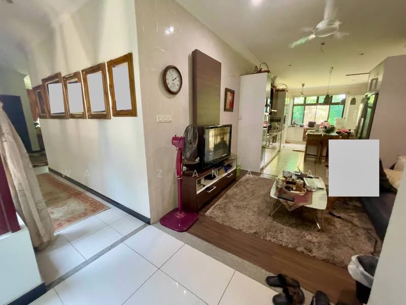 Semi-Detached House for Sale in Bukit Jelutong (Shah Alam) - Wan Azlan Ahmad - PropertyGuru.com.my