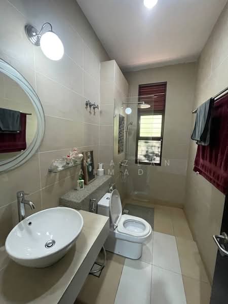 Semi-Detached House for Sale in Bukit Jelutong (Shah Alam) - Wan Azlan Ahmad - PropertyGuru.com.my