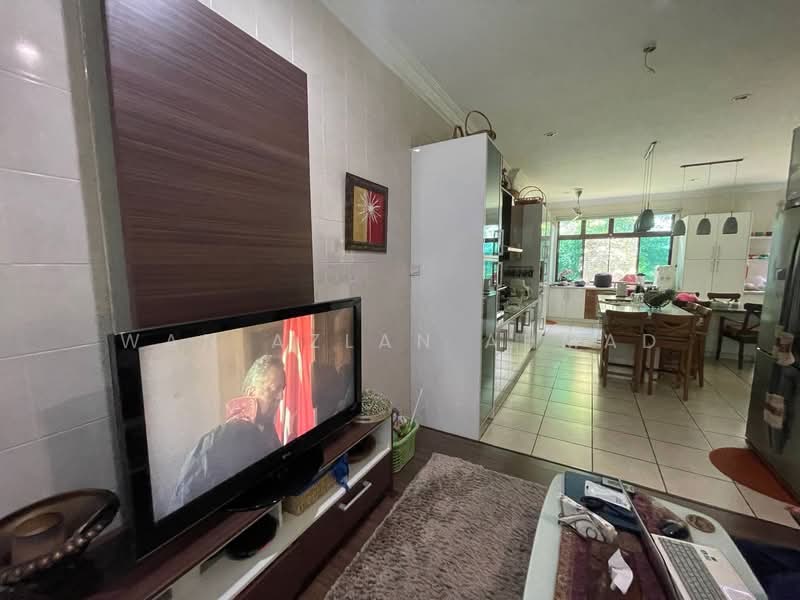 Semi-Detached House for Sale in Bukit Jelutong (Shah Alam) - Wan Azlan Ahmad - PropertyGuru.com.my