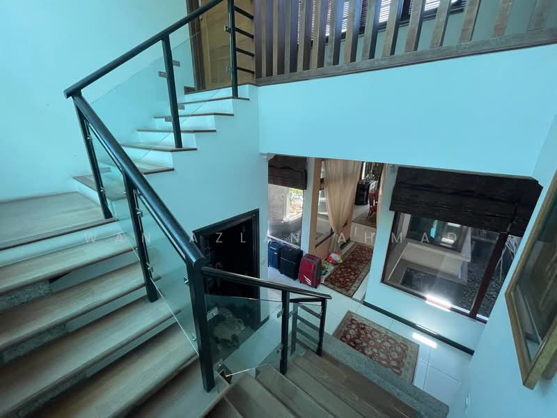 Semi-Detached House for Sale in Bukit Jelutong (Shah Alam) - Wan Azlan Ahmad - PropertyGuru.com.my