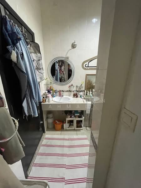 Semi-Detached House for Sale in Bukit Jelutong (Shah Alam) - Wan Azlan Ahmad - PropertyGuru.com.my