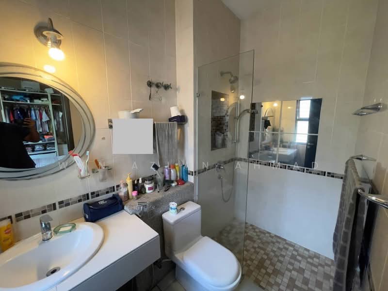 Semi-Detached House for Sale in Bukit Jelutong (Shah Alam) - Wan Azlan Ahmad - PropertyGuru.com.my