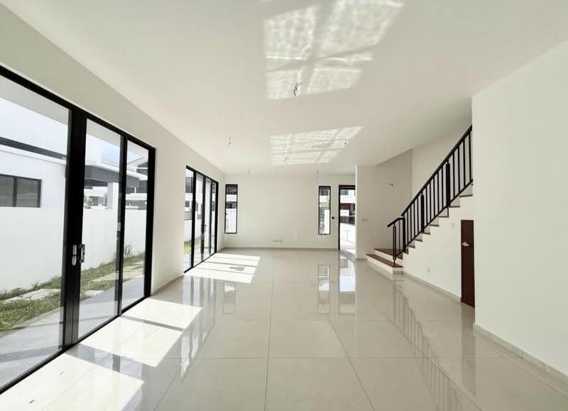 Cluster House for Sale in Austin Crest (Johor Bahru) - Yik Tat - PropertyGuru.com.my