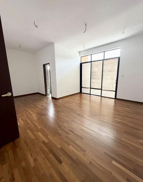 Cluster House for Sale in Austin Crest (Johor Bahru) - Yik Tat - PropertyGuru.com.my