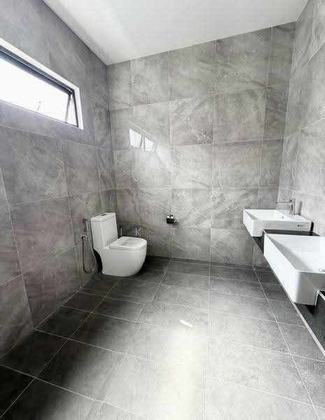 Cluster House for Sale in Austin Crest (Johor Bahru) - Yik Tat - PropertyGuru.com.my