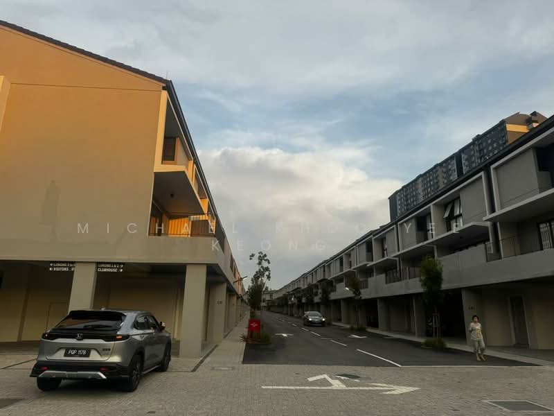 2.5-storey Terraced House for Sale in Seri Kembangan (Selangor) - Michael Khoo Yee Keong - Exterior - PropertyGuru.com.my