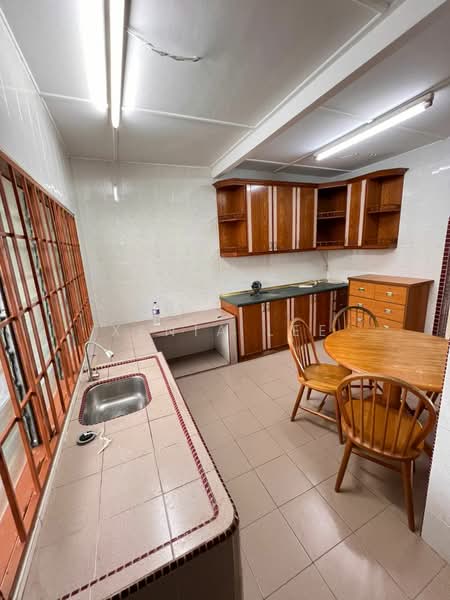 For Rent - Taman Universiti