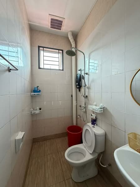 2-storey Terraced House for Rent in Bandar Putra (Kulai) - Yit Sin - Bathroom - PropertyGuru.com.my