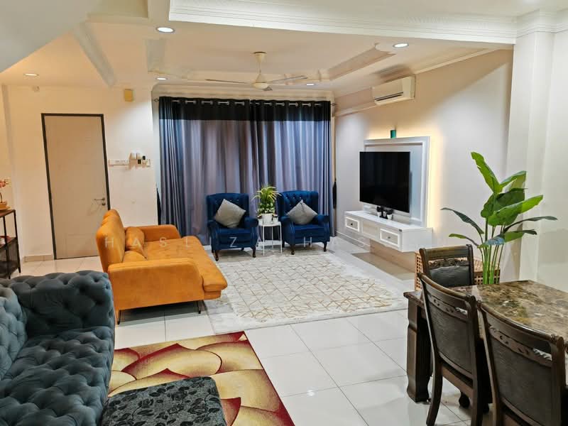 3-storey Terraced House for Sale in Kajang (Selangor) - Hasliza Hassan - Living Room - PropertyGuru.com.my