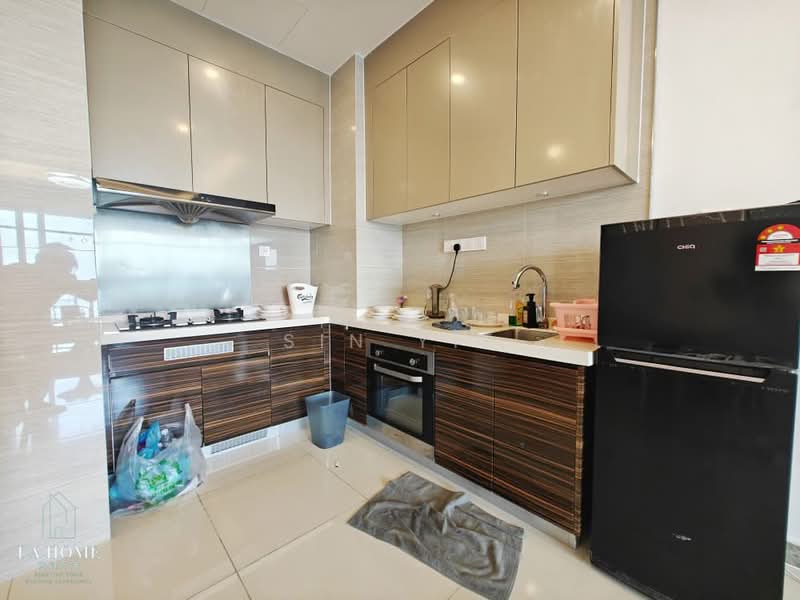 Condominium for Sale at R&F Princess Cove Phase 2-Seine Region - Sin Yie - Kitchen - PropertyGuru.com.my