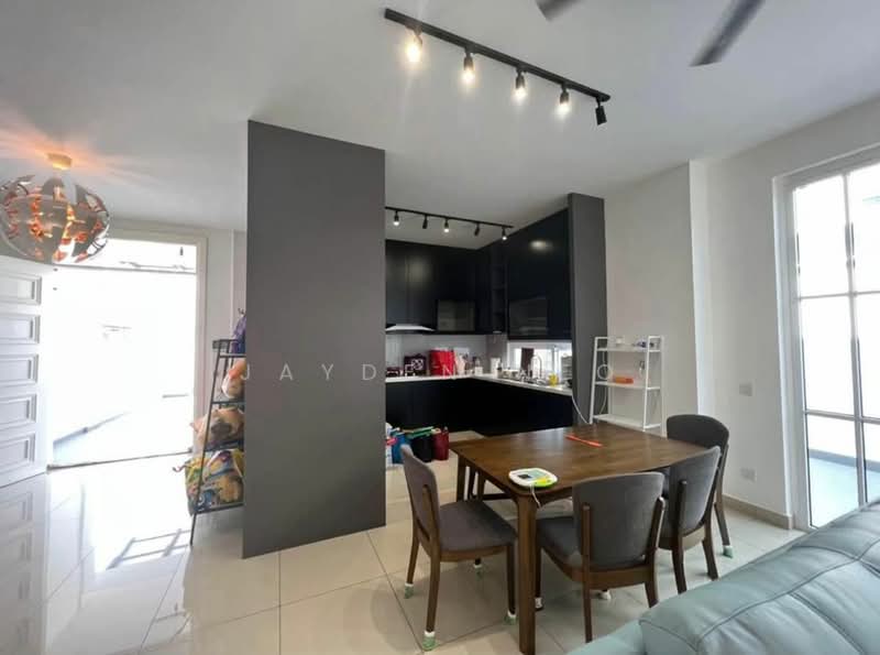 Cluster House for Sale in Taman Ekoflora (Johor Bahru) - Jayden Neo - Kitchen - PropertyGuru.com.my