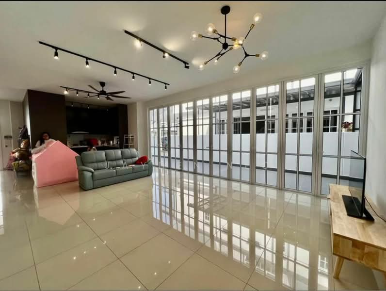 Cluster House for Sale in Taman Ekoflora (Johor Bahru) - Jayden Neo - Living Room - PropertyGuru.com.my