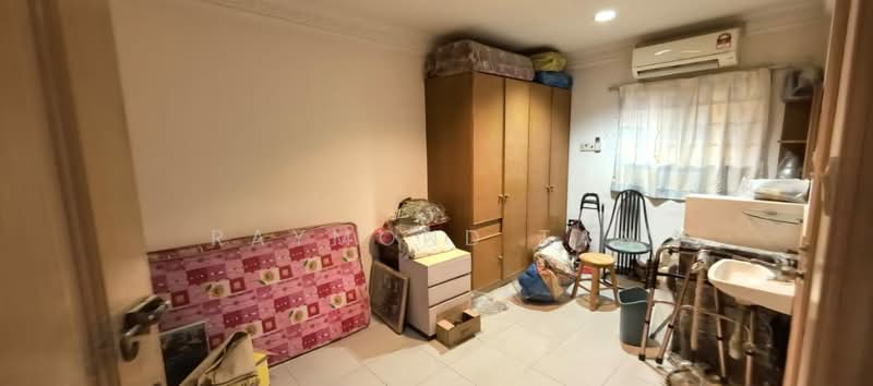 2-storey Terraced House for Sale in SS2 (Petaling Jaya) - Raymond Tan - Bedroom - PropertyGuru.com.my