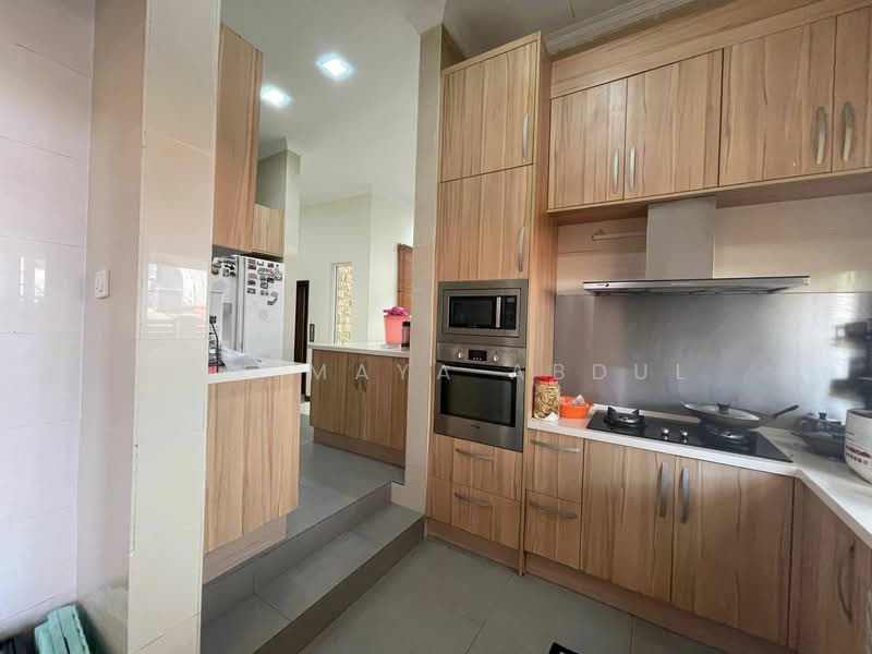 Semi-Detached House for Sale in Ampang Jaya (Ampang) - Cik Maya Abdul - Kitchen - PropertyGuru.com.my