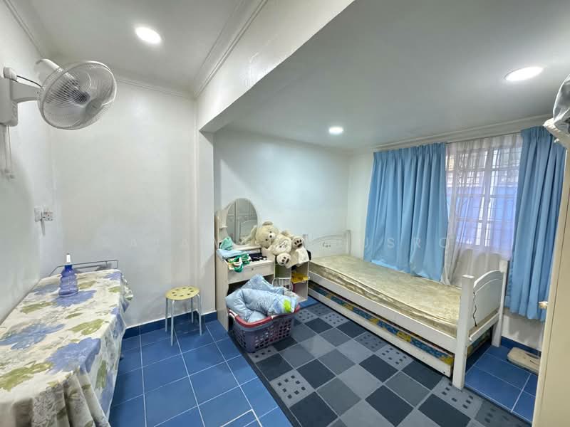 Bungalow for Sale in Seksyen 6 (Shah Alam) - Salawati Busro - Bedroom - PropertyGuru.com.my