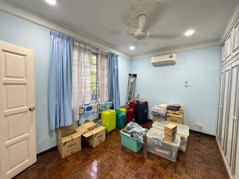 Bungalow for Sale in Seksyen 6 (Shah Alam) - Salawati Busro - Bedroom - PropertyGuru.com.my