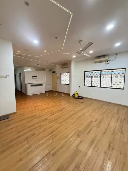 Bungalow for Sale in Taman Kebun Teh (Johor Bahru) - Carol Low - Living Room - PropertyGuru.com.my