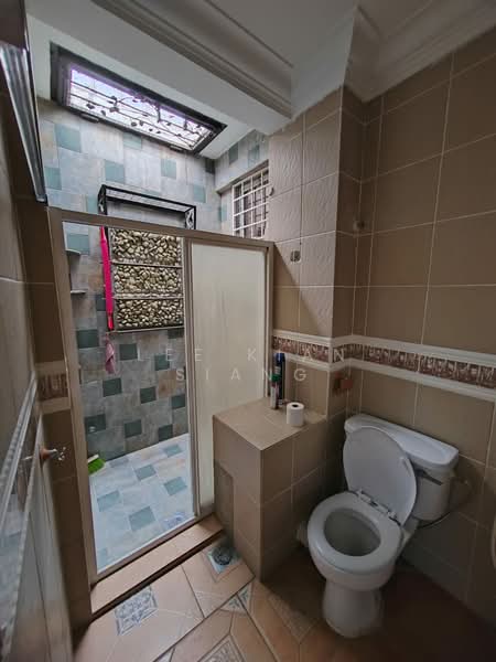 2-storey Terraced House for Rent in Permas Jaya (Johor Bahru) - Lee Kian Siang - Bathroom - PropertyGuru.com.my