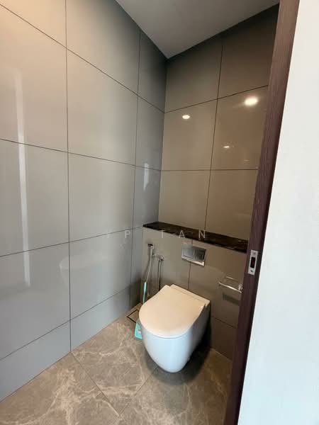Service Residence for Sale at Park Regent @Desa Park City - YP Tan - Bathroom - PropertyGuru.com.my