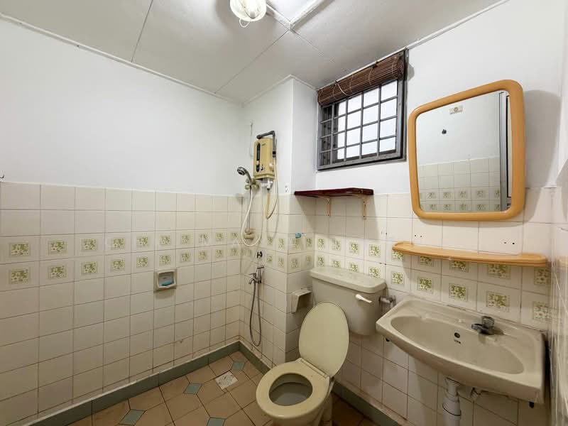 Rumah Teres 2 Tingkat untuk Dijual di Setiawangsa (Kuala Lumpur) - Cik Maya Abdul - Bathroom - PropertyGuru.com.my