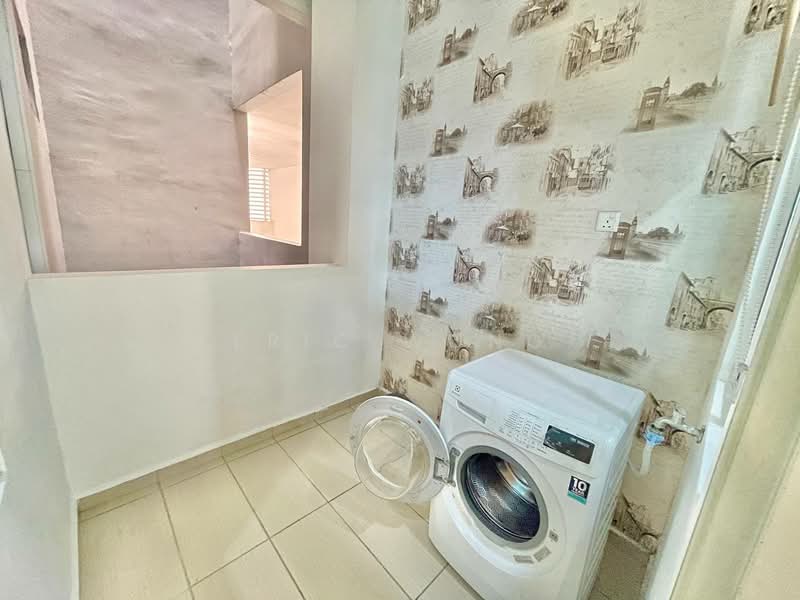 Service Residence for Sale at THE SENAI GARDEN (PANGSAPURI IMPIAN SENAI) - Eric Wong - PropertyGuru.com.my