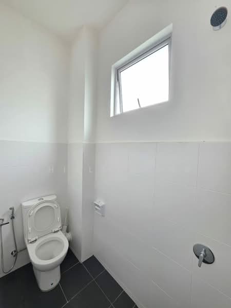 Rumah Teres 2 Tingkat untuk Dijual di Iskandar Puteri (Nusajaya) (Johor) - Shirley Pang - Bathroom - PropertyGuru.com.my