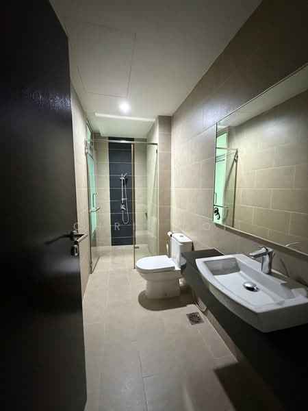 Kondominium untuk Disewa di Gurney Paragon - Chris Ooi - Bathroom - PropertyGuru.com.my