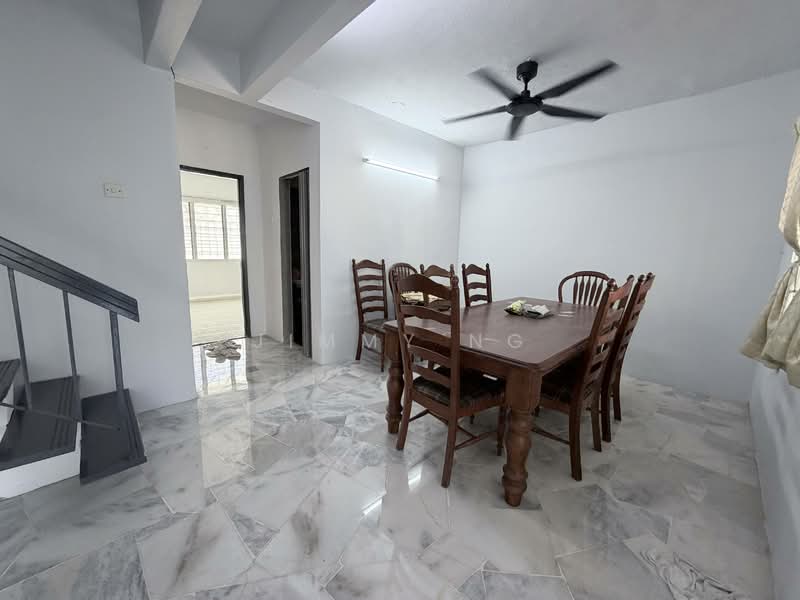 Rumah Teres 2 Tingkat untuk Dijual di Taman Minang (Cheras) - Jimmy Ng - Dining Room - PropertyGuru.com.my