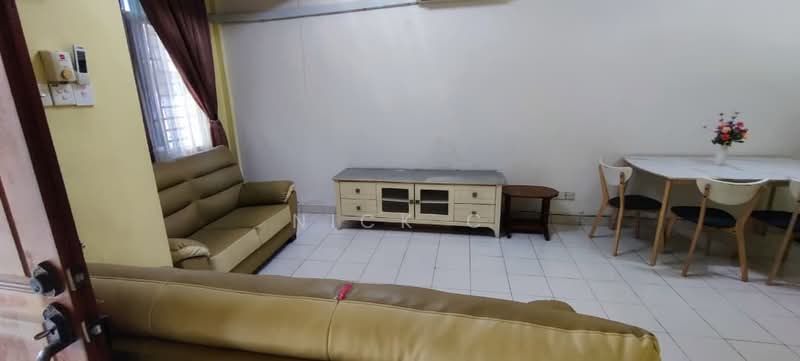2-storey Terraced House for Sale in TAMAN PUCHONG UTAMA (Puchong) - NIck C - Living Room - PropertyGuru.com.my