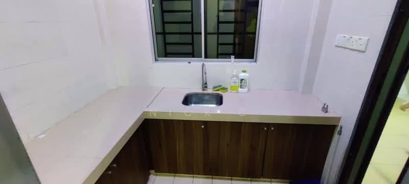 2-storey Terraced House for Sale in TAMAN PUCHONG UTAMA (Puchong) - NIck C - Kitchen - PropertyGuru.com.my