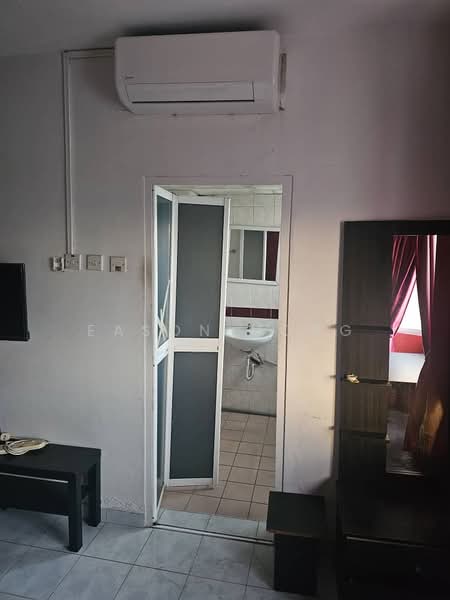 Condominium for Rent at Endah Regal Condominium - Eason Hong - Bathroom - PropertyGuru.com.my