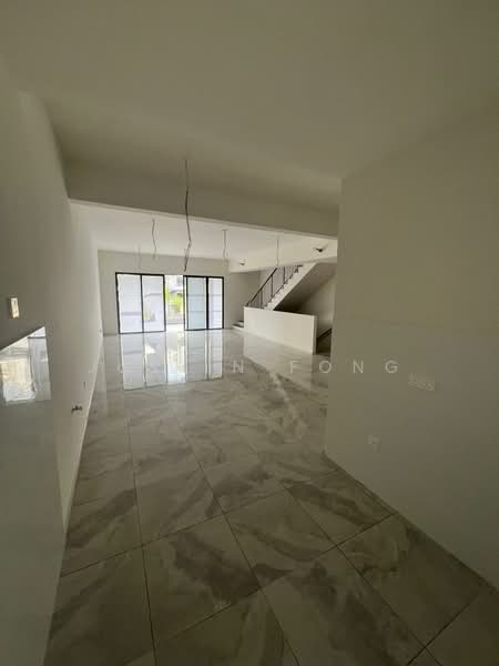 3-storey Terraced House for Sale in Taman Bukit Serdang (Seri Kembangan) - Justin Fong - Interior - PropertyGuru.com.my