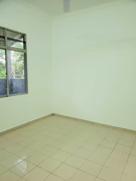 Cluster House for Sale in Taman Sungai Karang Jaya (Sungai Karang) - Idham Che'Ali - Interior - PropertyGuru.com.my