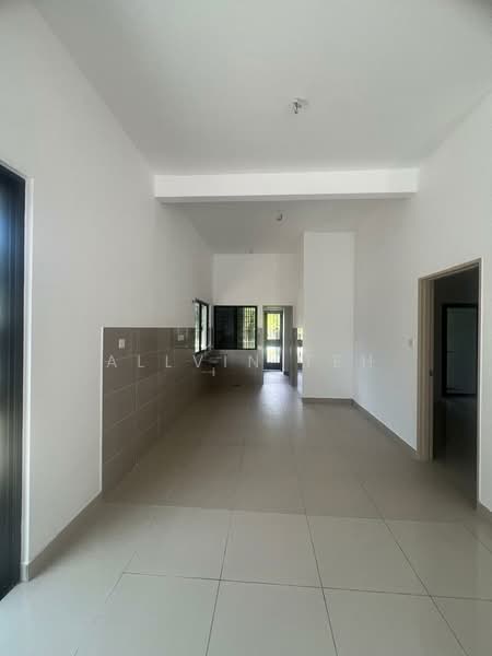 Rumah Teres untuk Dijual di Bandar Kinrara Seksyen 1 (Bandar Kinrara) - Allvin Teh - Kitchen - PropertyGuru.com.my