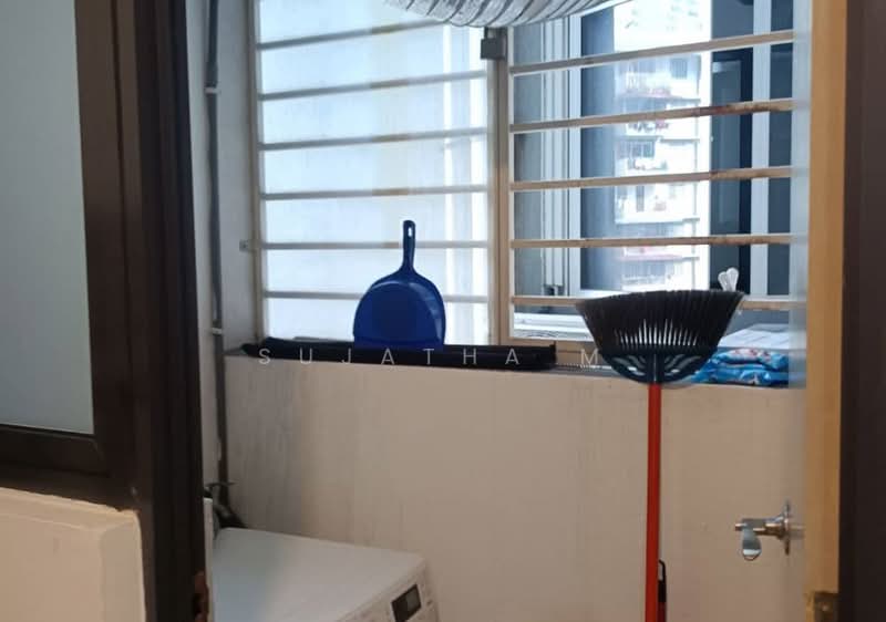 Servis Apartment untuk Disewa di KL Gateway Residences - Sujatha M - Balcony - PropertyGuru.com.my