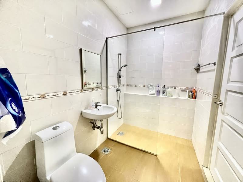 Rumah Berkembar untuk Dijual di Taman Tun Dr Ismail (Kuala Lumpur) - Yin Peng . - Bathroom - PropertyGuru.com.my