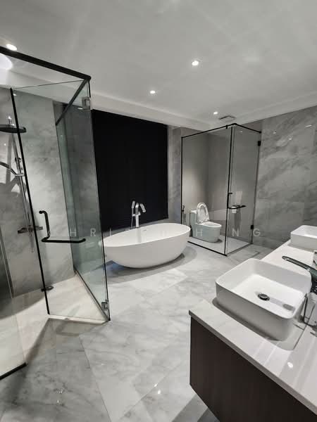 Rumah Banglo untuk Dijual di Bandar Sungai Long (Selangor) - Chris H.H Ng - Bathroom - PropertyGuru.com.my