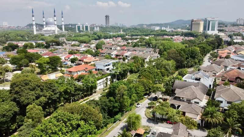 Rumah Berkembar untuk Dijual di Seksyen 9 (Shah Alam) - Aizuddin Ali - Exterior - PropertyGuru.com.my