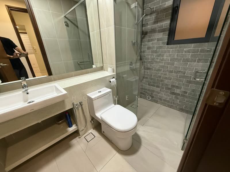 Condominium for Rent at Queens Residences Q2 @ Queens Waterfront - Hoy Meng - Bathroom - PropertyGuru.com.my