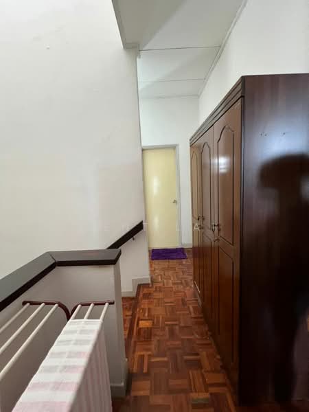 2-storey Terraced House for Sale in Usj 11 (Subang Jaya) - Kent Lai - Corridor - PropertyGuru.com.my
