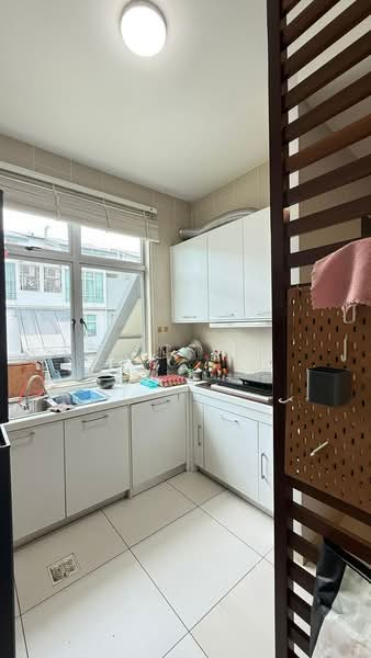 Kondominium untuk Dijual di The Seed Taman Sutera Utama - Eric Lee - Kitchen - PropertyGuru.com.my