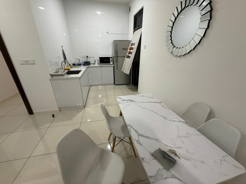 Kondominium untuk Disewa di Queens Residences Q2 @ Queens Waterfront - Hoy Meng - Kitchen - PropertyGuru.com.my