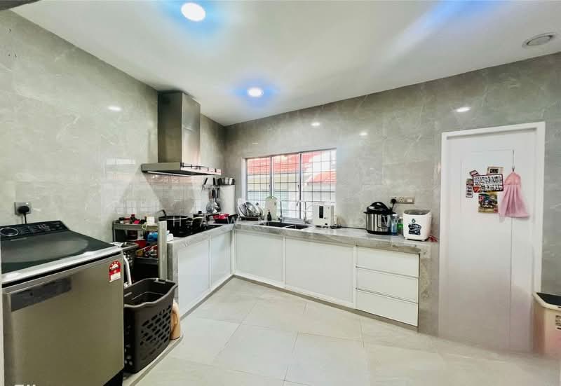 Terraced House for Sale in Kota Kemuning (Shah Alam) - Shawn Seow - Kitchen - PropertyGuru.com.my