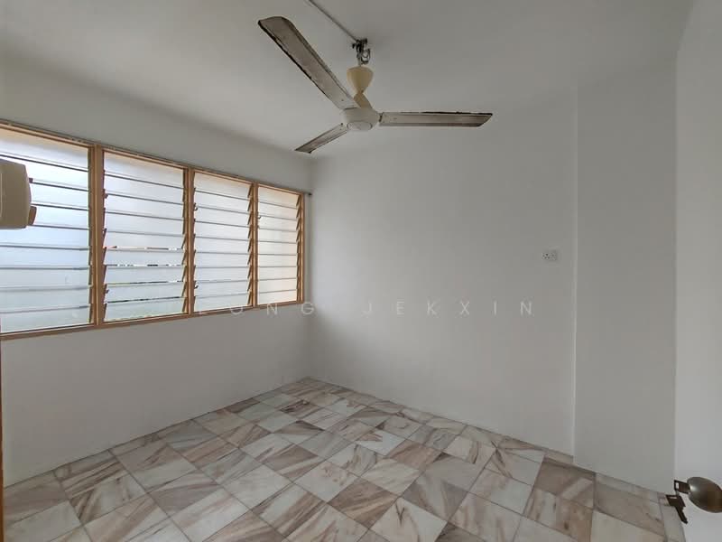 Rumah Flat untuk Disewa di Taman Lip Sin Block 1, 3 & 5 - Leong Jekxin - Interior - PropertyGuru.com.my